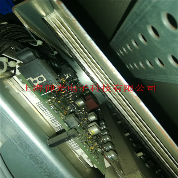 ATV71系列施耐德報InFE代碼維修,內(nèi)部微處理器出現(xiàn)故障速修到上海仰光電子
