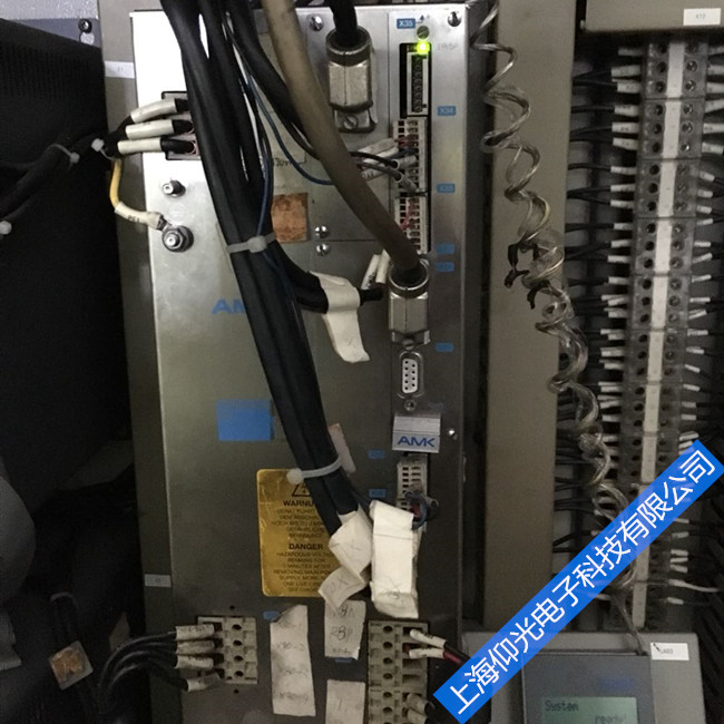 專業(yè)維修AMK伺服驅動器/通電就報警
