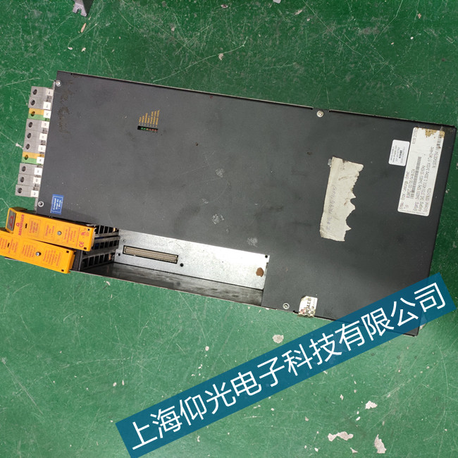 化工機械鮑米勒bus20-40-60-30-001伺服驅動器B300故障維修案例