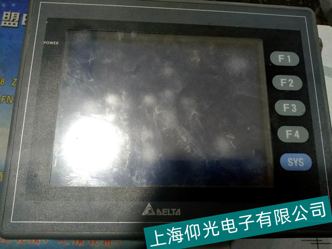 黑屏故障臺達(dá)觸摸屏維修分析