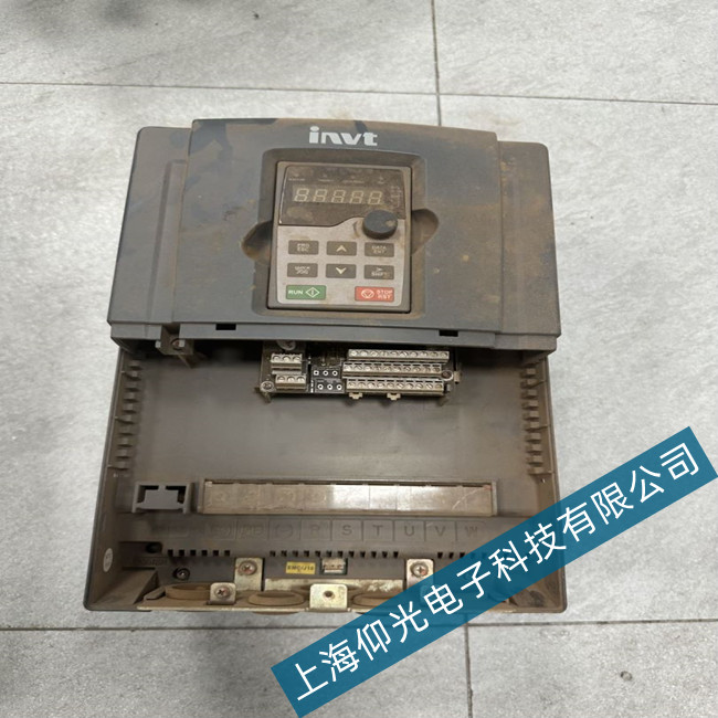 Ӣ���v׃�l��CHV100ϵ���^�����ϬF(xi��n)��ľS�޼���