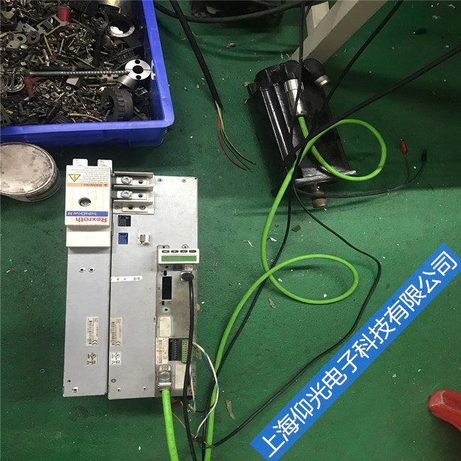��ɽ��ʿ��(l��)�ŷ��Ŵ���F8000����(b��o)�S�޷���(w��)����