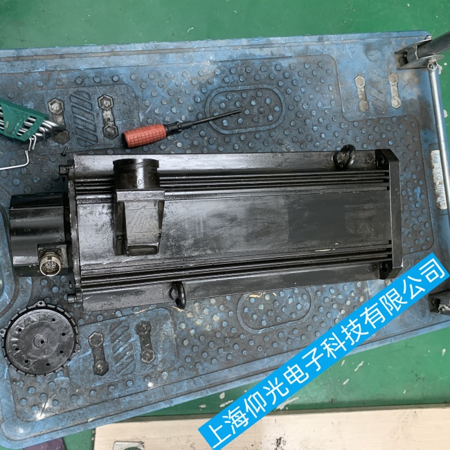 包裝行業(yè)力士樂伺服電機(jī)MDD065A-N-040-N2L-095GB0報警C2103維修