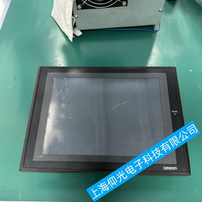 新疆歐姆龍觸摸屏NT31-ST123B-V3有背光無(wú)字符故障維修值得信賴