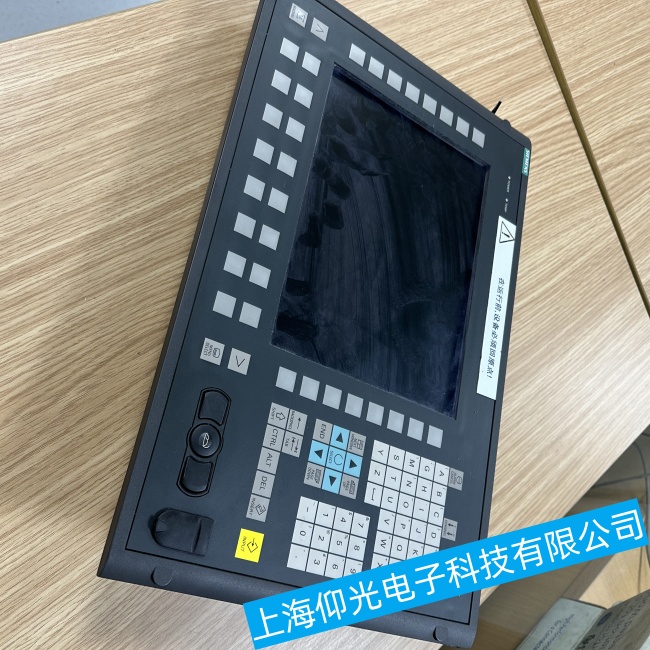 �������T�Ӕ�(sh��)��ϵ�y(t��ng)SINUMERIK 840Cͨ늺�]���κΆ���(d��ng)�E����ϾS��ƽ�_(t��i)