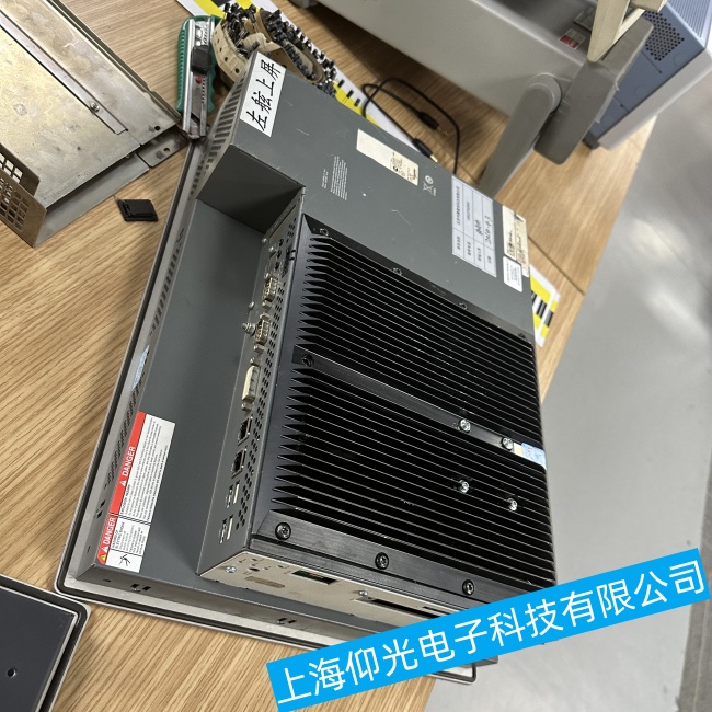 南京施耐德工控機HMIST6400開機后不能正常使用故障維修技術(shù)精湛