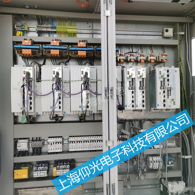 倫茨驅(qū)動器維修EVF8221-E 開機就報警顯示Sd5故障維修方法